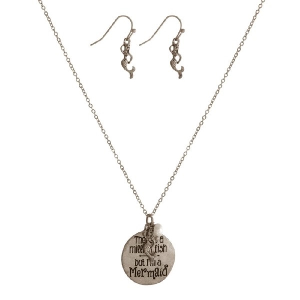 ☀️CLEARANCE☀️ Mermaid necklace set - Picture 2 of 4